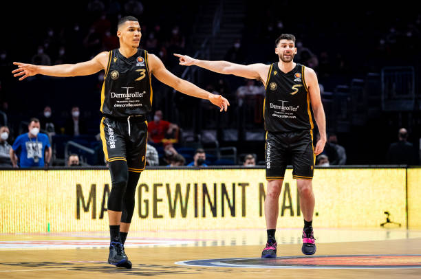 疑为此次比 疑为此次比